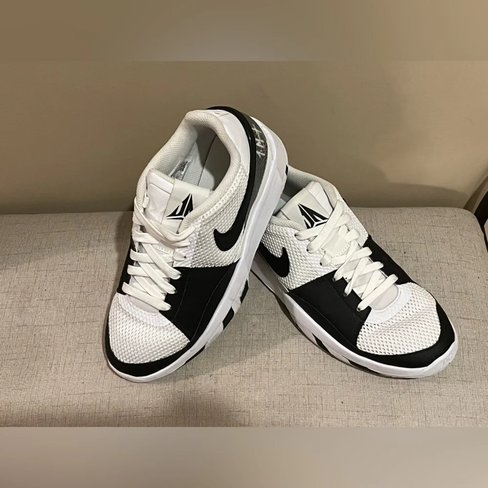 Nike JA 1 GS Scratch 2.0 Black & White Athletic Sneakers, 6.5